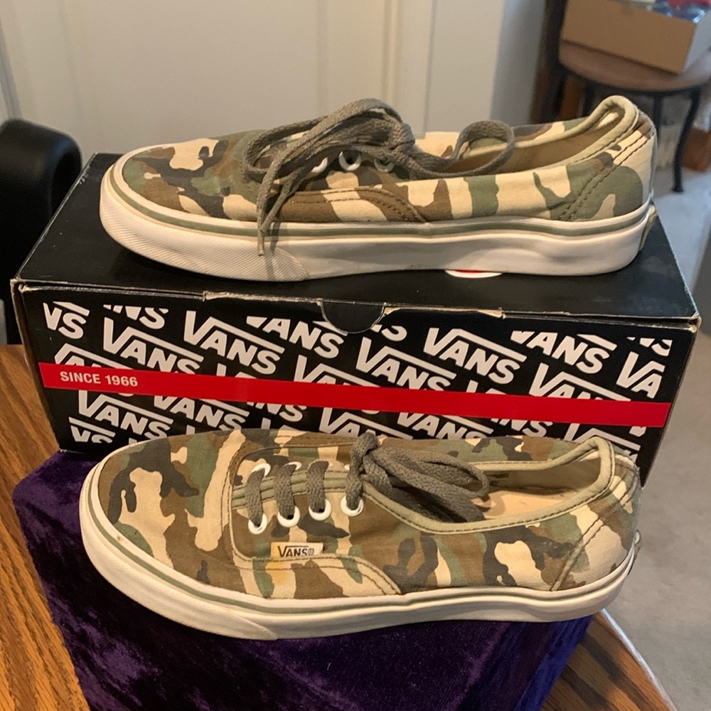 GUC Camouflage Low Top Vans